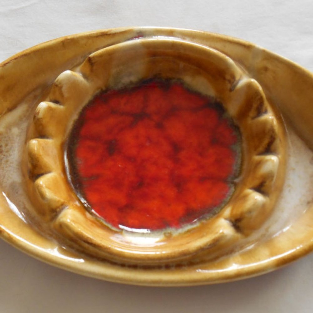 Calif USA ashtray glazed # 115 amber gold red